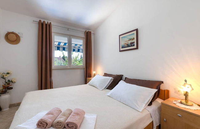 Bright and Spacious Apartment With Terrace in Kastel Stafilic - Foto 2