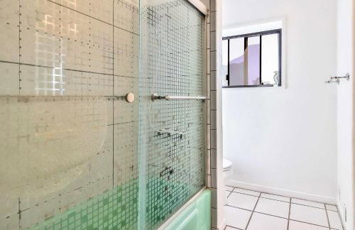 Stunning Monterey Home with Views Right on the Bay! - Foto 14