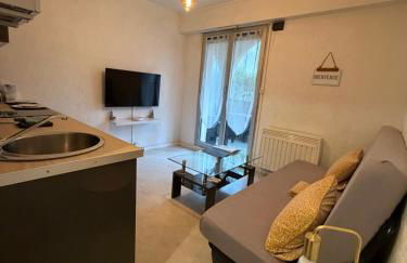 Joli studio avec parking privé - Foto 2