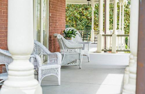 The Long Run - 2 CA King Sized Beds+ - Sleeps 8-10 - Photo 2