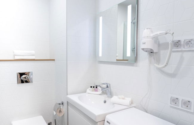 Valo Hotel City - Photo 41