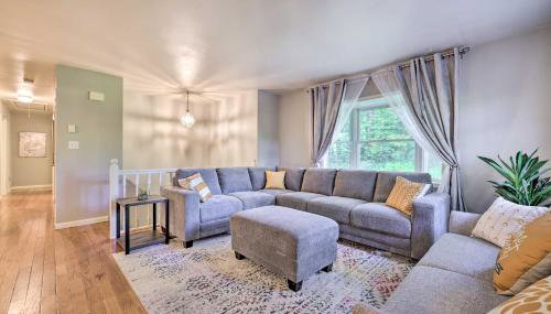 Hot Tub and Yard Stroudsburg Home in Poconos - Foto 5