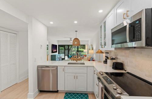 Exquisite Luxury First Floor Condo - Easy Walk to Amenities - Foto 10