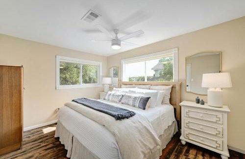 Luxurious Retreat on Lake LBJ Pool, Hot Tub, Dock - Foto 21