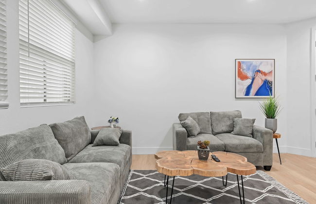 Not Affected by the Fire/modern 5BR Home With Parking, Near LA Attractions #4 - Foto 34