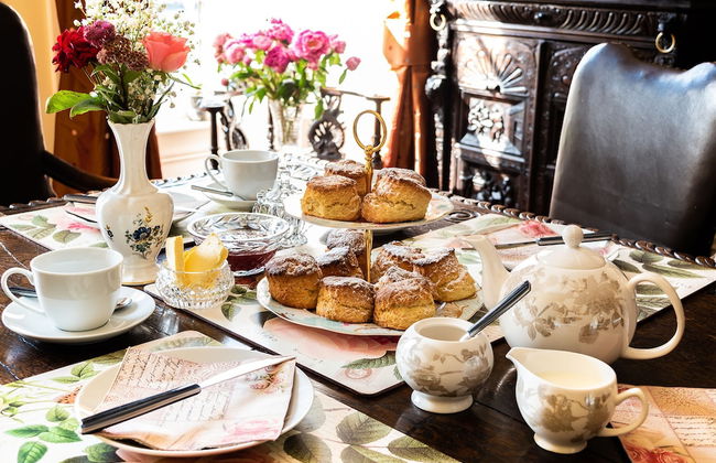 8 Bedroomed House Steeped in History - Photo 29