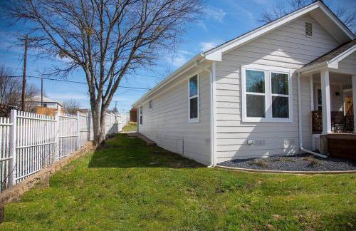 StockYards! Less than 4 minutes-Sleeps 8-Lee House - Foto 56