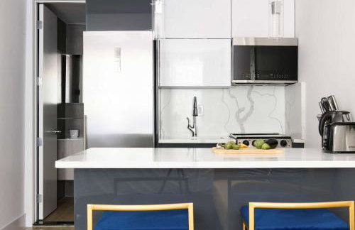 1597-3 Studio Upper East Side Apt W&D in unit - Photo 22