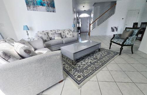 Orlando Disney 5BR Vacation Home, 2 Suites, Private Pool & Spa - Foto 15