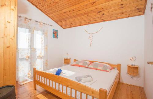 Robinson Elizabeta - Photo 29