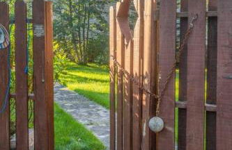 Studio-Alaska's Point of View-Private-intown - Photo 9