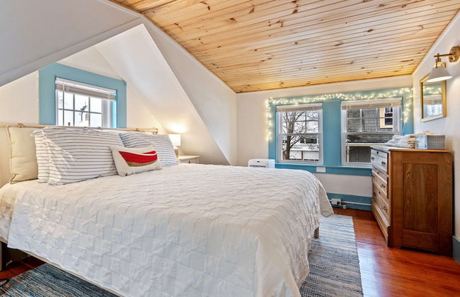 Sandpiper by the Sea - Cottage - Photo 3