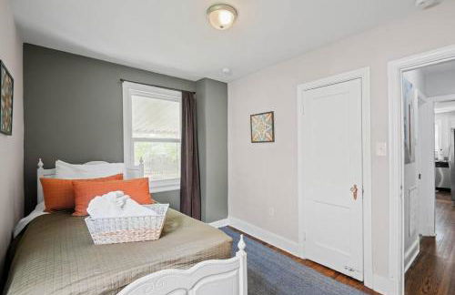 Private House + Yard Central Location to all RVA - Foto 25