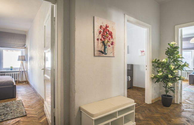 Greystone Suites & Apartments - Photo 30