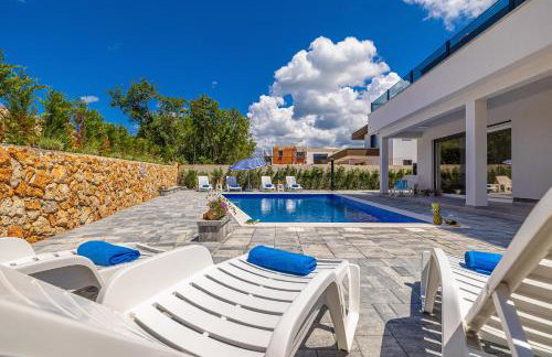 Vila KATHARINA s privatnim bazenom - Foto 31