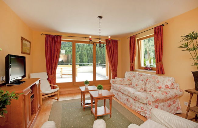 Chalet in Saalbach Near Ski Lift & Sauna - Photo 15