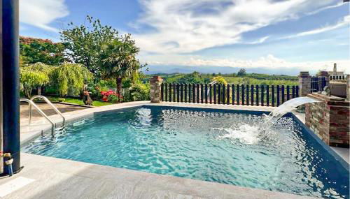 Nice Home In Marsaglia Cn With Jacuzzi - Foto 1