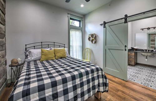 Bross Brothers Cabin with Wraparound Porch! - Foto 22