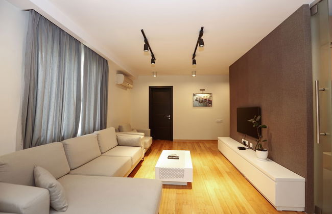 Hosthub 2 Bedroom near Dry Bridge SmartTV - Photo 13