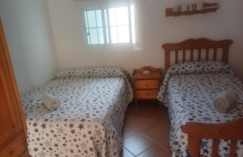 Adosado/casa con terraza y buhardilla. Playa El Perelló - Foto 58