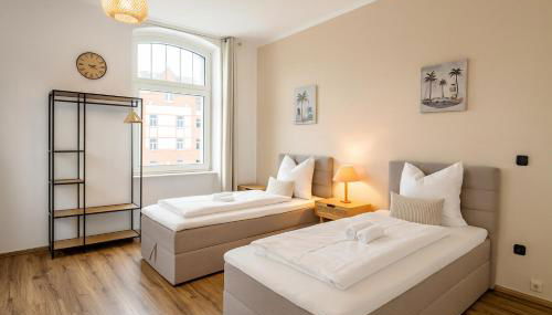 RAHA Apartments - Ihr komfortables Zuhause - HBF - Vollausgestattet - Privat Parkplatz - Foto 3, towels, wardrobe