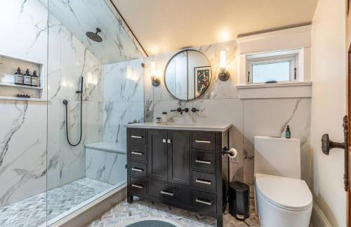 Beautiful North Cap Hill Craftsman with Hot Tub - Foto 20