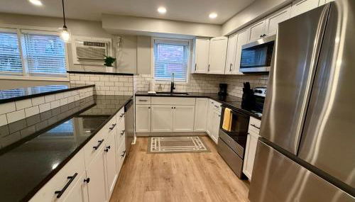 Cathedral Modern King bed with Washer & Dryer - Photo 4