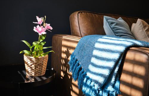 Spacious 4 Bed House Sleeps 6 Parking Garden in Loughborough - Foto 2