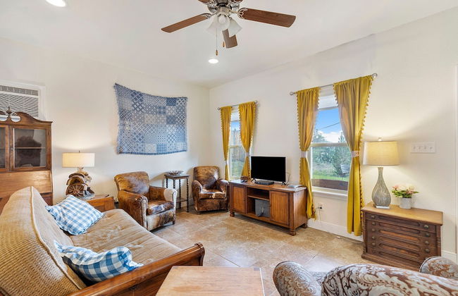 Trails Sisters-calm on the Edge of Town - Foto 1