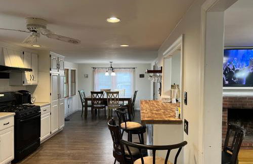 A charm Cape house centrally located close to everything that Cape code offers - Foto 16