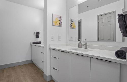 Cozy Urban Getaway - Free Parking, Gym, Stadium - Foto 26