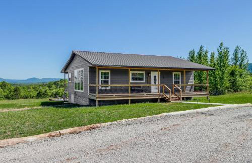 Arkansas Retreat with Deck, Fire Pit and Mtn Views! - Foto 26