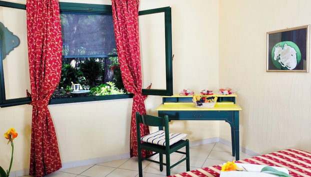 Residence with swimming-pool in Arborea just 300 meters from the beach - Foto 2, Habitación