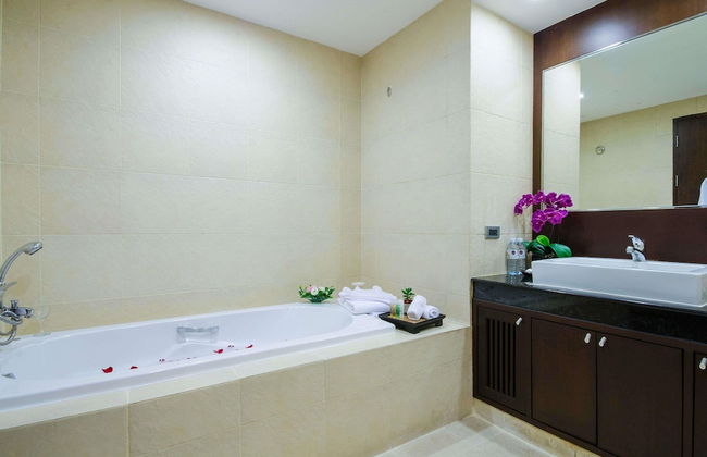 Grand Mercure Bangkok Asoke Residence - Photo 40