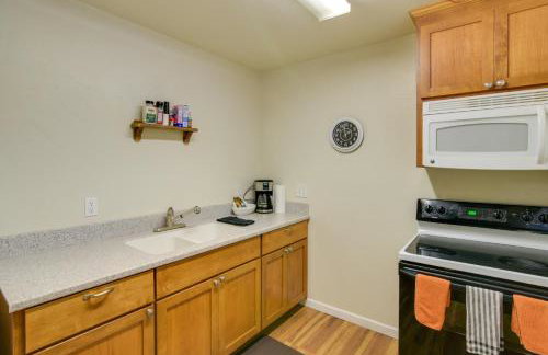 Grill, Fire Pits and Trails Butte Meadows Duplex! - Foto 10