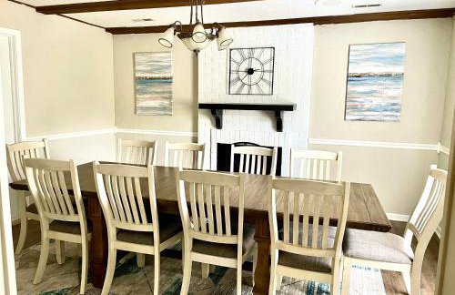 Greensboro Get-together, K Bed, Secret Playroom, central location - Foto 19