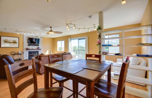 1 Mi to Whiskey Row Home with Fire Pit and Deck - Foto 3