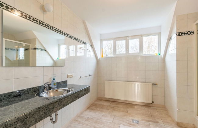 Inviting Villa in Panningen - Photo 21