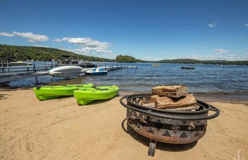 Beautiful Home 30 Feet from the Sand at Spofford Lake! - Foto 65