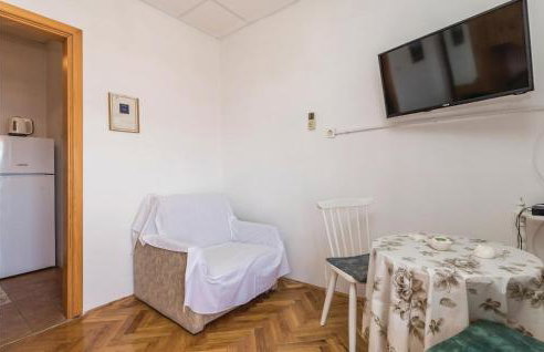 Beautiful Apartment In Dinjiska - Foto 12