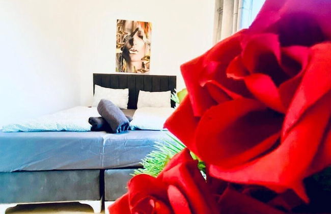 Spacious 4 BR Apt Perfect for Groups - Foto 12