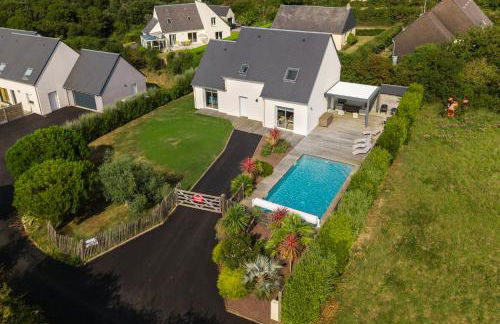 Villa avec piscine privée, sauna, jardin et parking - Foto 35