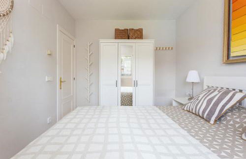 SeaBreezeHeaven - Sea View Apartment, Pool & Spacious Terrace with BBQ - 50m from Sant Pol Beach - Foto 26