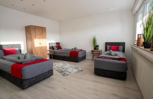 Serviceroom24 - Apartment 2 in Gladbeck WLAN - Smart-TV - 24-7 Check-in und Küche - Foto 5