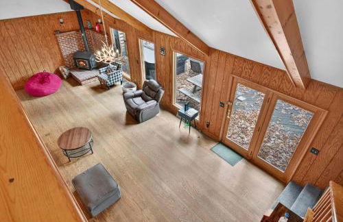 Huge Cabin w Hot Tub, Deck, Grill, Fire Pit, WiFi - Foto 7