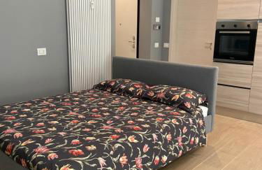 Casa di Laura mono e bilo di fronte Ospedale San Raffaele - Foto 15