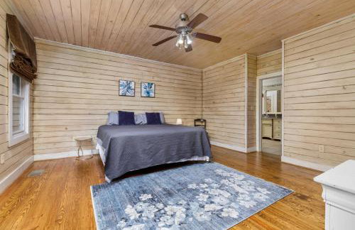 The Wagon Wheel Cabin Hot Tub Sleeps 10 Spacious - Foto 5