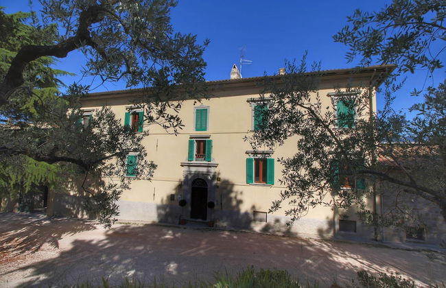 Stunning Farmhouse with Swimming Pool & Hot Tub in Umbria - Foto 38