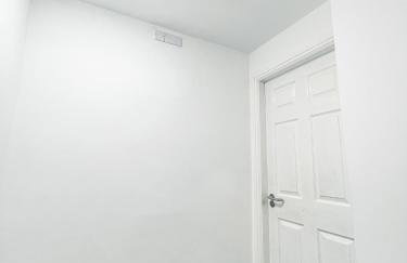 The County Staycation - Photo 31