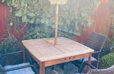 Stunning Seafront House with garden and private parking - Foto 69